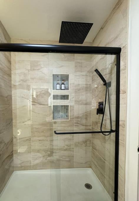 Private-Suite, Kitchen, Laundry, Rainfall Shower, 4Ktv El Centro Eksteriør billede